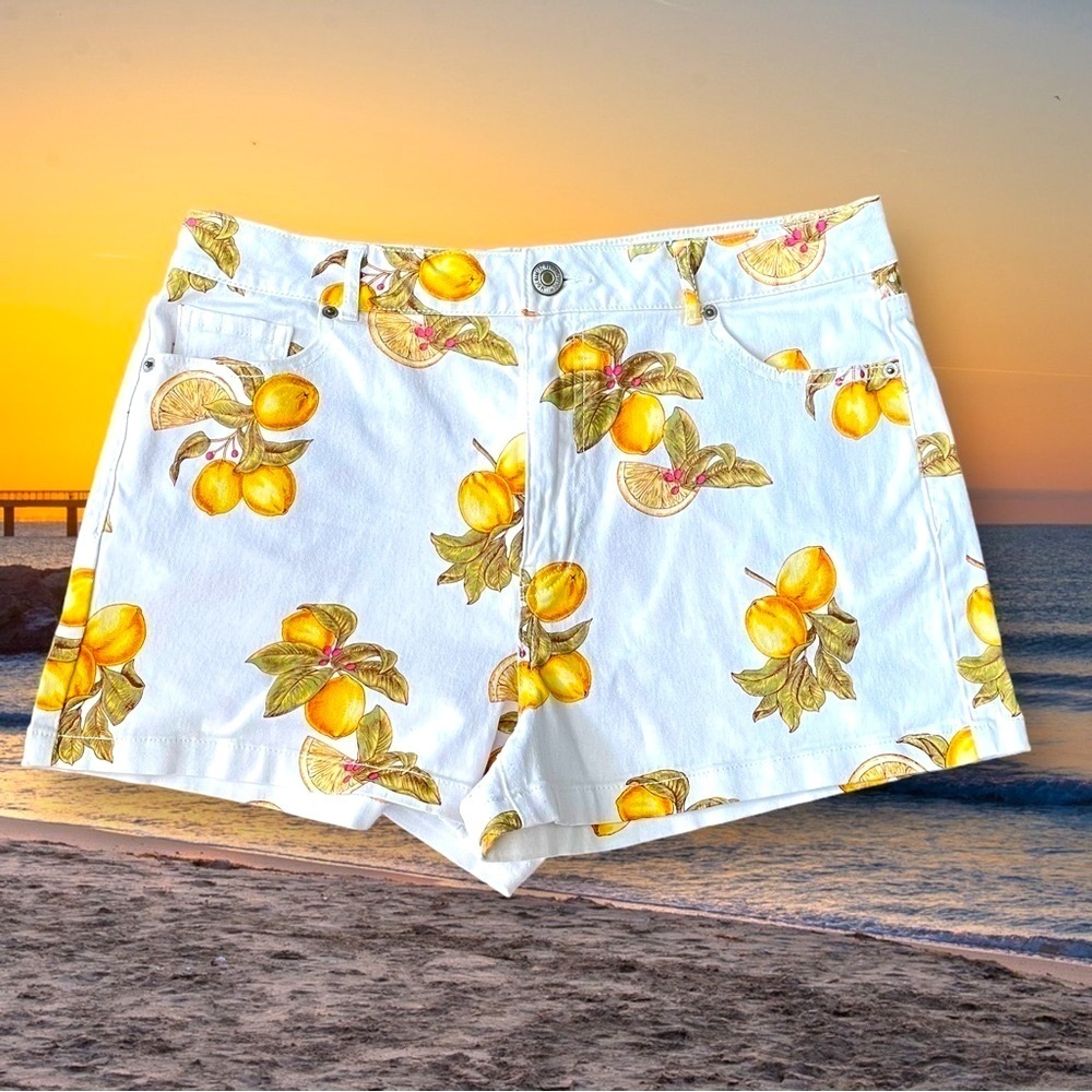 Forever 21 Size 12 Lemon Print Denim Shorts Cotton/Spandex
